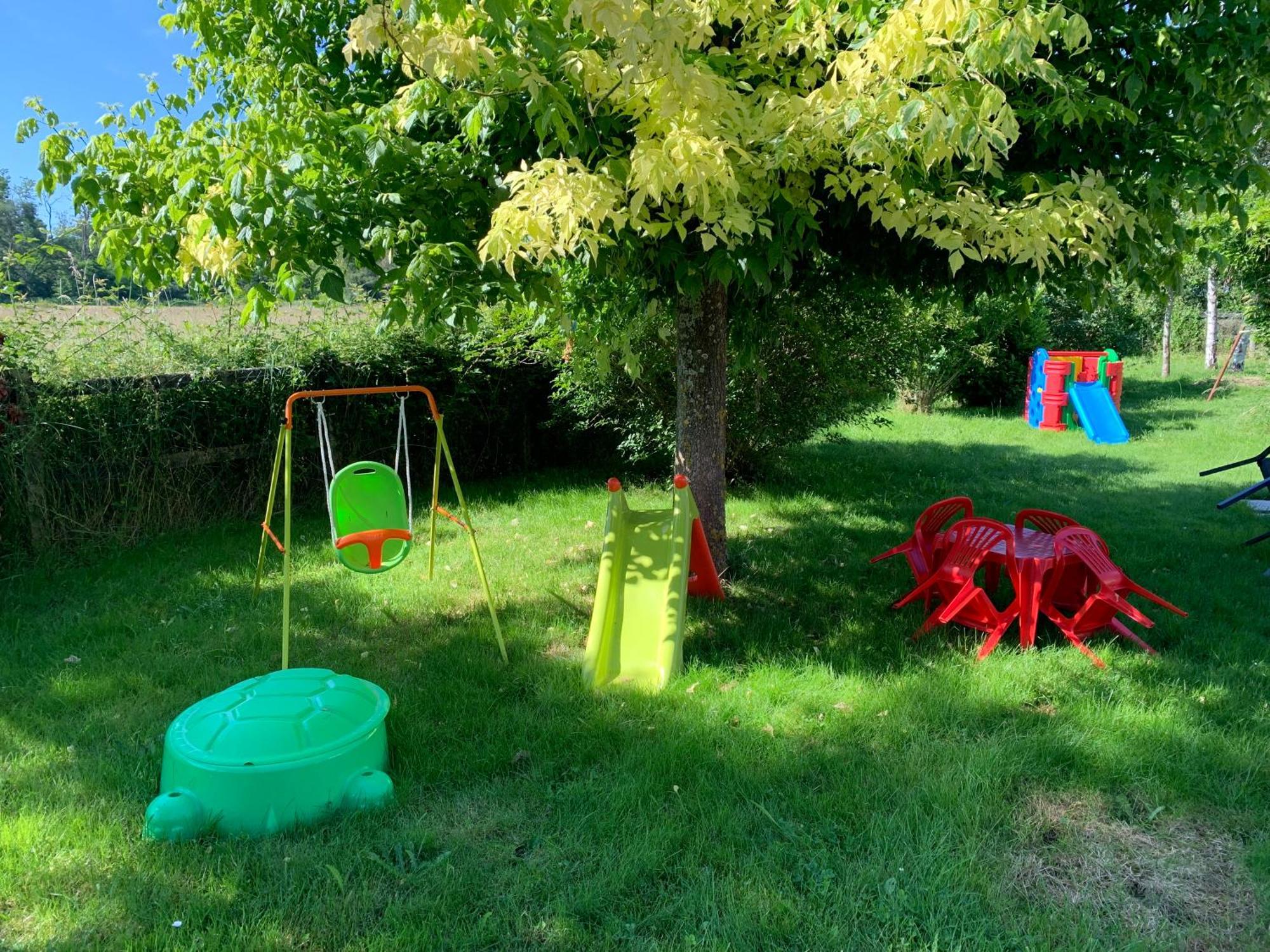 Gite 3 Etoiles Les Gourlines Avec Balneo, Veranda, Piscine Et Garage Avermes Exterior photo