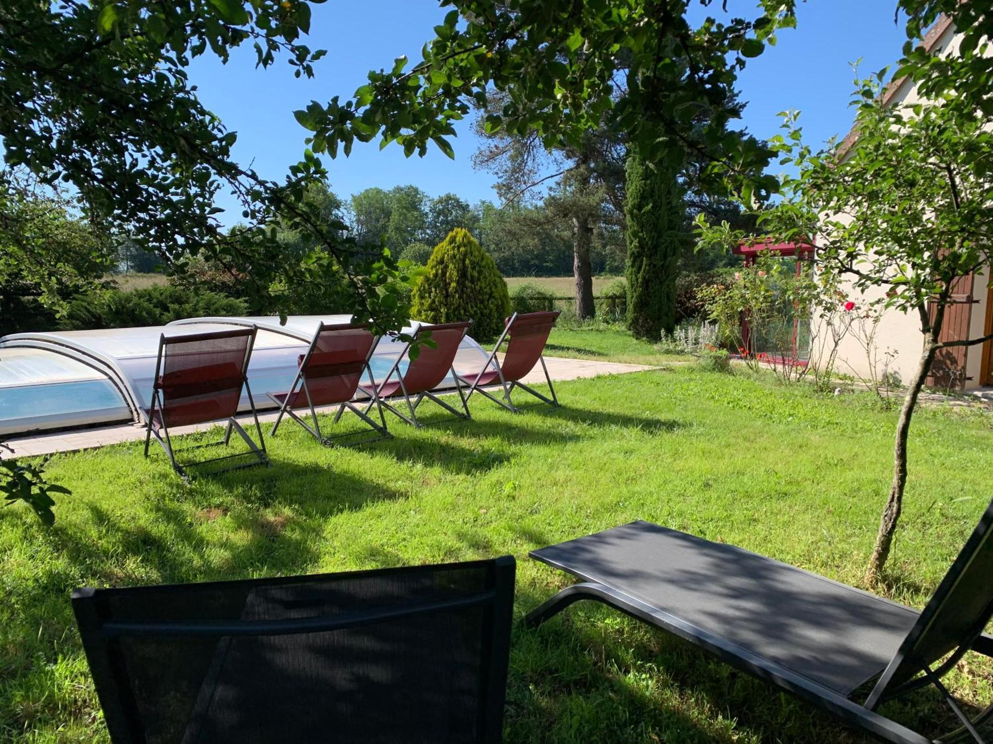 Gite 3 Etoiles Les Gourlines Avec Balneo, Veranda, Piscine Et Garage Avermes Exterior photo